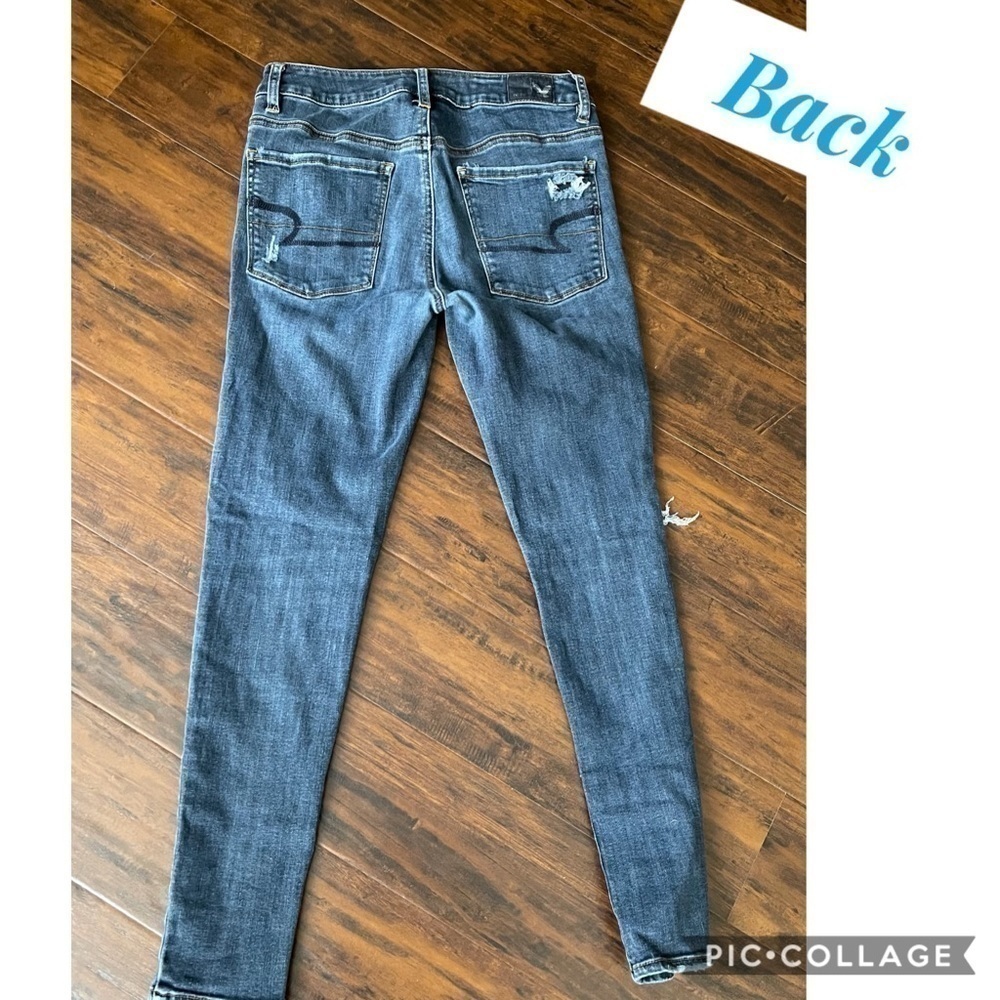 American Eagle Distressed Jeans - Picture 2 of 3